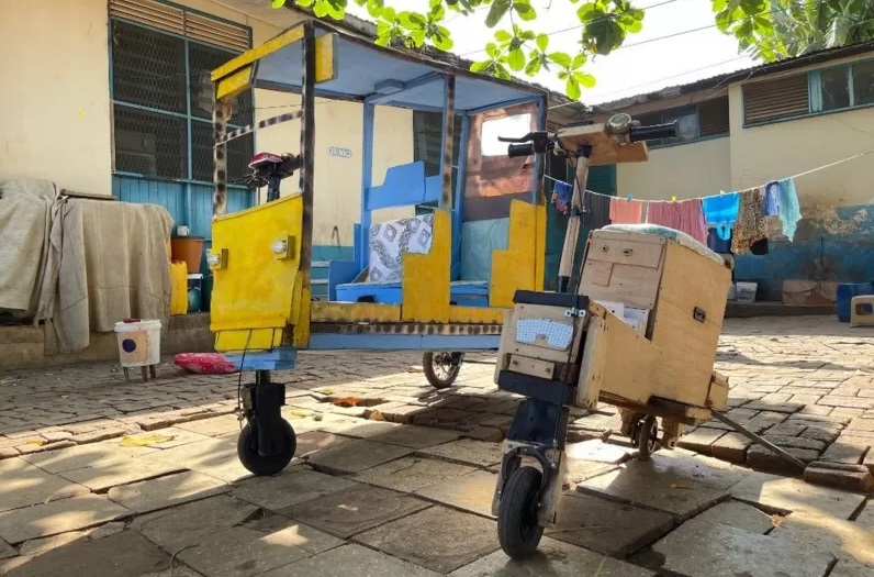 Samuel Aboagye un jeune inventeur qui construit des motos solaires pour les personnes à mobilité réduite
